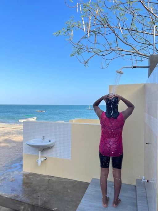 Lui Ushongo Beach House Pangani Eksteriør bilde