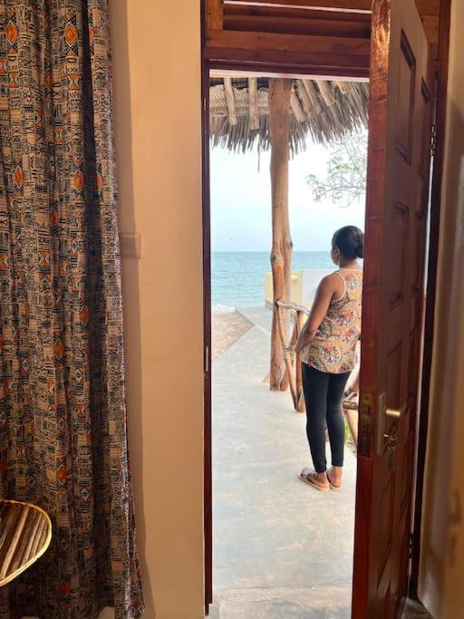 Lui Ushongo Beach House Pangani Eksteriør bilde